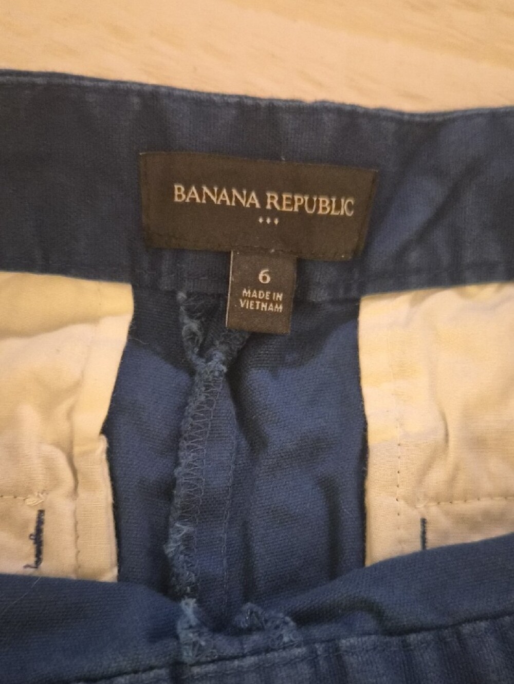 Banana Republic Blue Button-Detail Women's Shorts sz 6 - Picture 2 of 5
